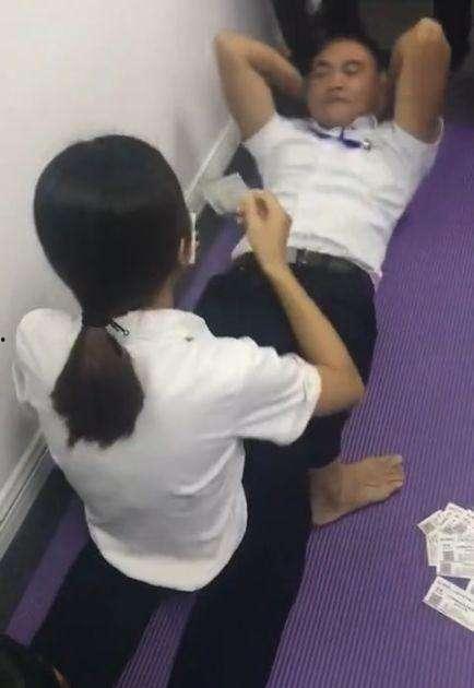 男子爆料女子照片视频,引发网友热议  第3张